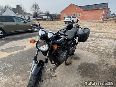 Kawasaki ER-5
