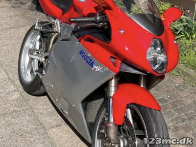 MV Agusta F4 1000 S 1+1