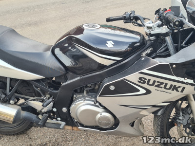 Suzuki GS 500 F T
