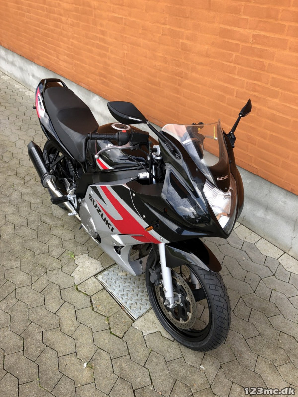 Suzuki gs 500 f