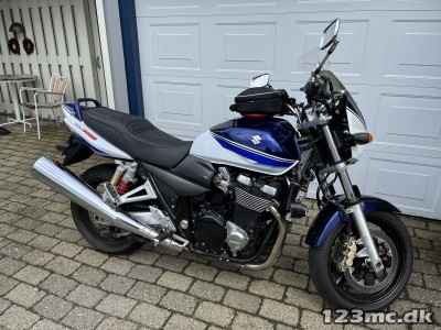 Suzuki GSX 1400 tour