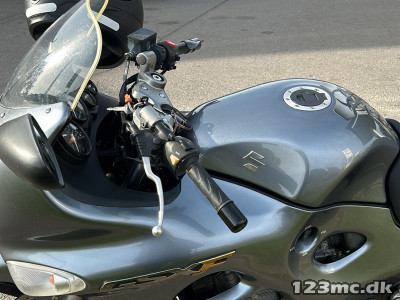 Suzuki GSX 750 F