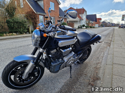 Yamaha MT-01 Sport Touring