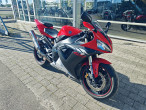 2005 Yamaha YZF R1