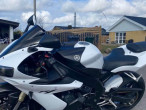 2005 Yamaha YZF R1