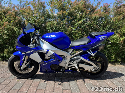 Yamaha YZF R1
