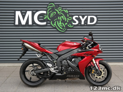 Yamaha YZF R1 MC-SYD       BYTTER GERNE