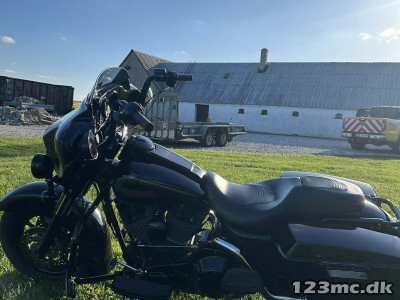 Harley-Davidson FLHT Electra Glide Standard Standard