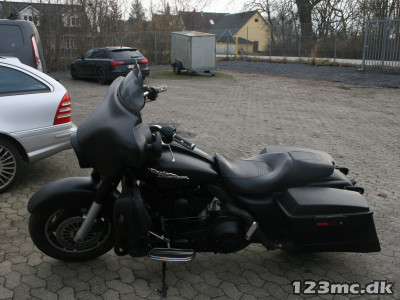 Harley-Davidson FLHXI Street Glide