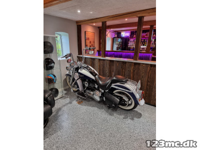 Harley-Davidson FLSTN Softail Deluxe