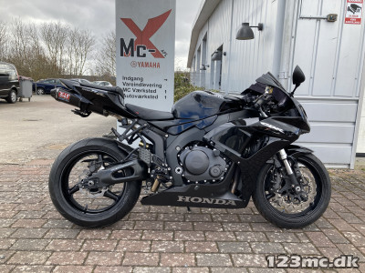 Honda CBR 1000 RR Fireblade