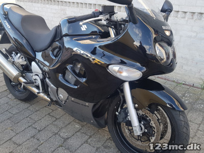 Suzuki GSX 750 F