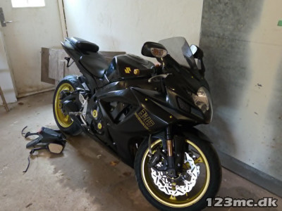 Suzuki GSXR 750