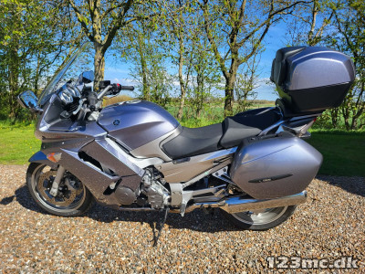 Yamaha FJR 1300 RP13
