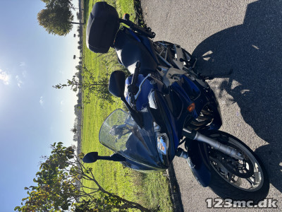 Yamaha FZ6