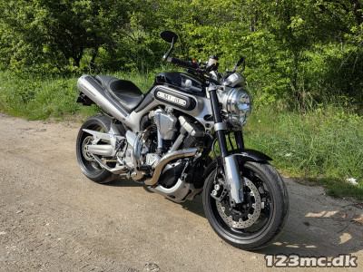 Yamaha MT-01 Sport
