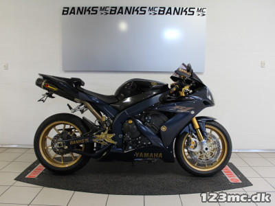 Yamaha YZF R1
