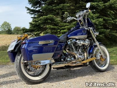 Harley-Davidson FLHRC Road King Classic