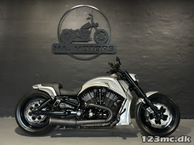 Harley-Davidson VRSCD Night Rod