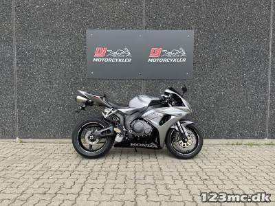 Honda CBR 1000 RR Fireblade