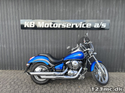 Kawasaki VN 900 Custom