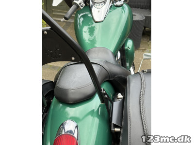 Kawasaki VN 900 Custom