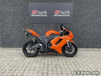 Kawasaki ZX6R