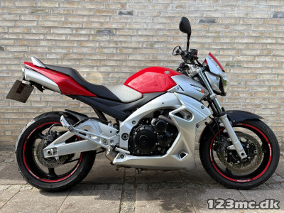 Suzuki GSR 600