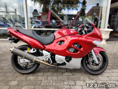 Suzuki GSX 750 F