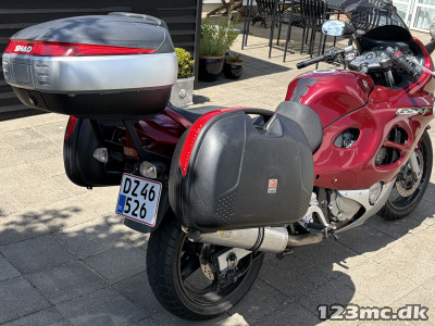 Suzuki GSX 750 F