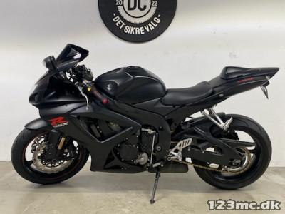 Suzuki GSXR 750
