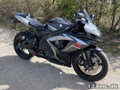 Suzuki GSXR 750