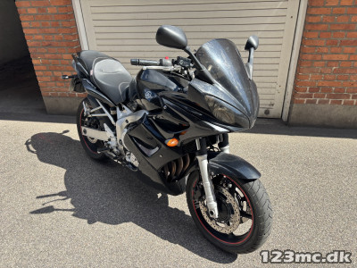 Yamaha FZ6