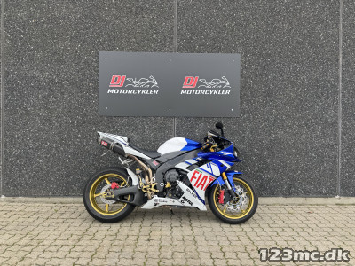 Yamaha YZF R1