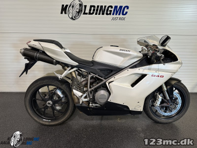Ducati 848
