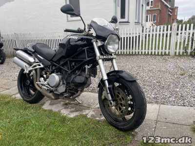 Ducati Monster 800 S2R