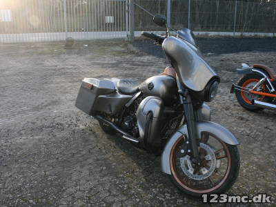 Harley-Davidson FLHX Street Glide