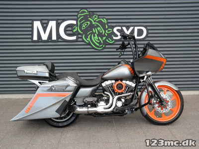 Harley-Davidson FLTRI Road Glide MC-SYD       BYTTER GERNE