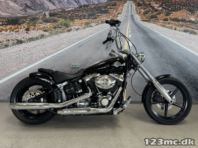 Harley-Davidson FXCWC Rocker C