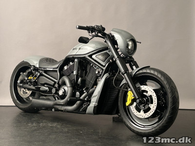 Harley-Davidson VRSCDX Night Rod Special
