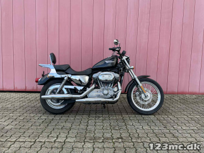 Harley-Davidson XL883 Standard