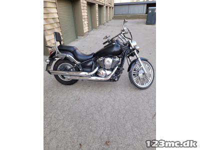 Kawasaki VN 900 Custom