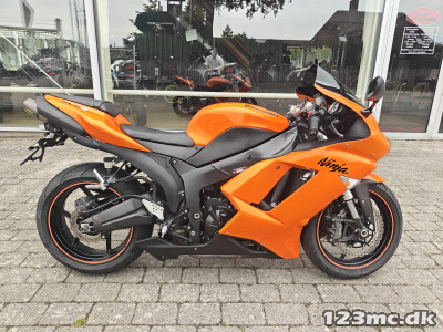 Kawasaki ZX6R