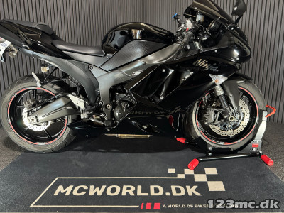 Kawasaki ZX6R