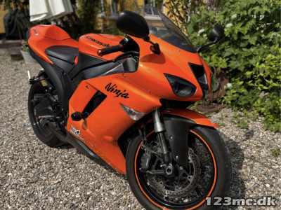 Kawasaki ZX6R