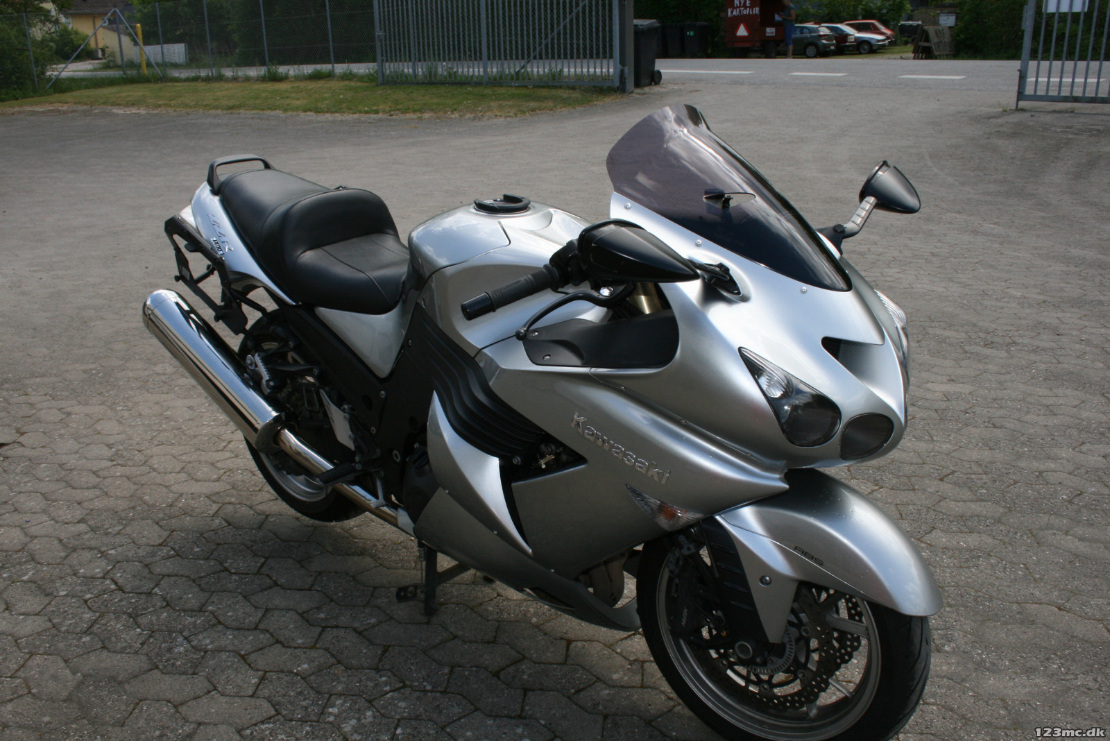 Kawasaki ZZR 1400 - données techniques, prix, critiques