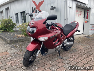 Suzuki GSX 750 F
