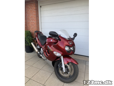 Suzuki GSX 750 F