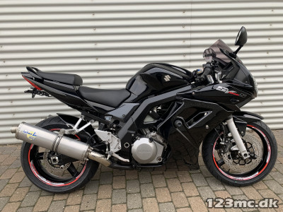 Suzuki SV 1000 S HMC Motorcykler. Vi bytter gerne Suzuki SV 1000 S HMC Motorcykler. Vi bytter gerne