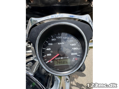 Suzuki VZ 800 Intruder
